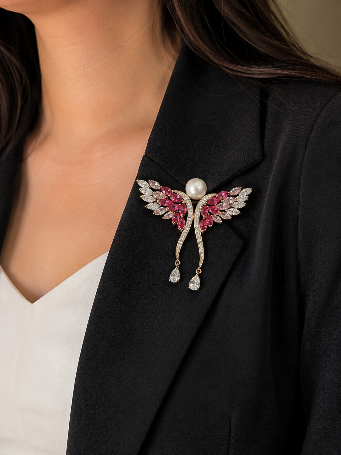 Luxury Pink Angel Wings Brooch – Elegant Crystal & Pearl Designer Pin