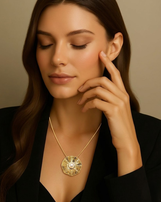 Gold Pearl Pendant Necklace for Women – Textured Disc Pendant with Central Pearl | Elegant Minimalist Jewelry Gift