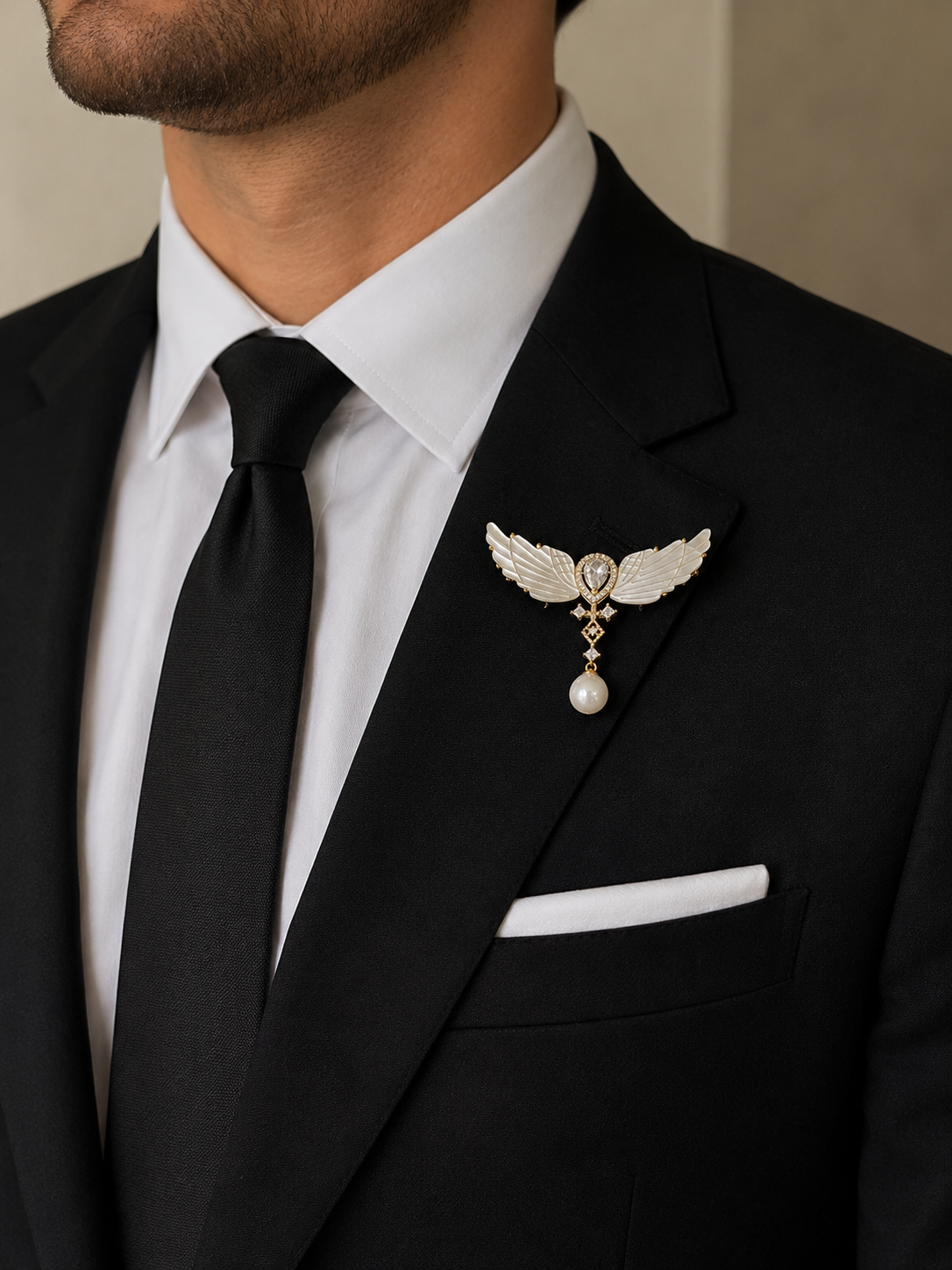 Angel Wings Pearl Brooch – Elegant Luxury Statement Pin