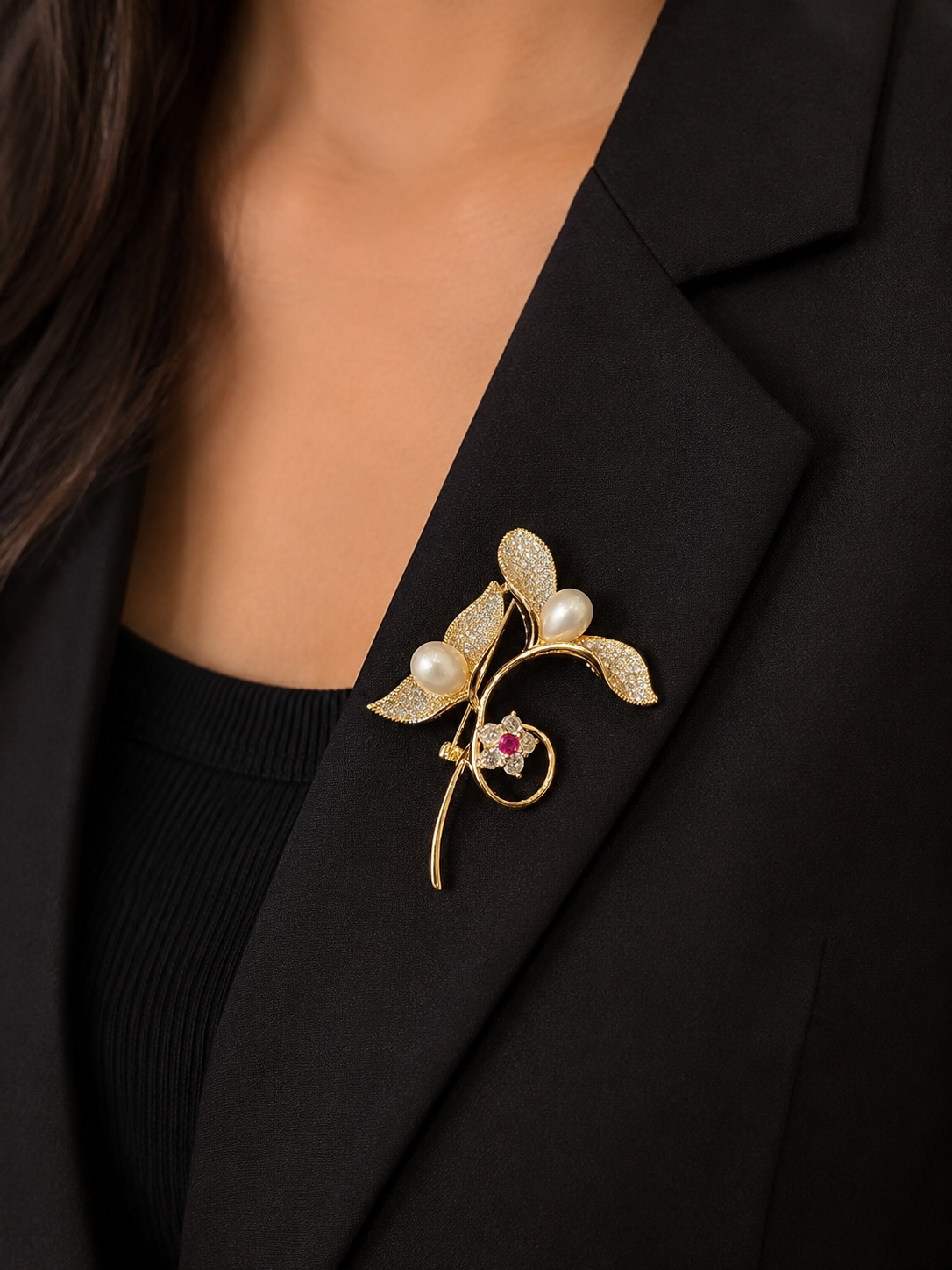 Luxury Pearl Floral Brooch Pin for Men & Women – Gold Crystal Designer Lapel Brooch