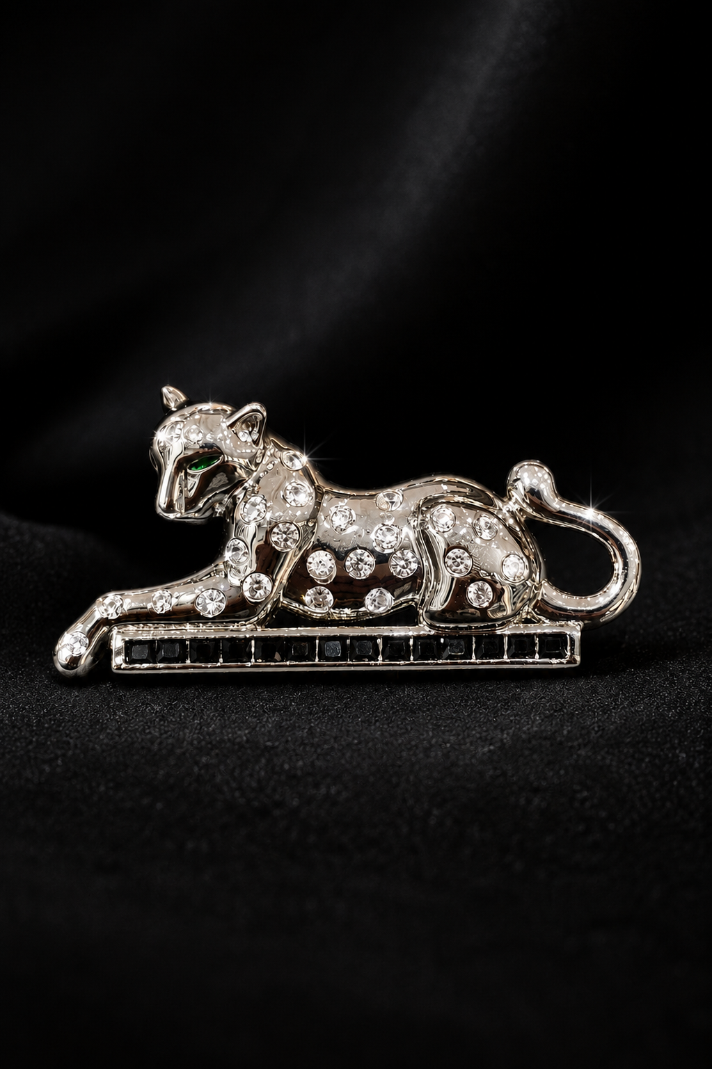 Luxury Panther Crystal Brooch – Elegant Designer Animal Pin
