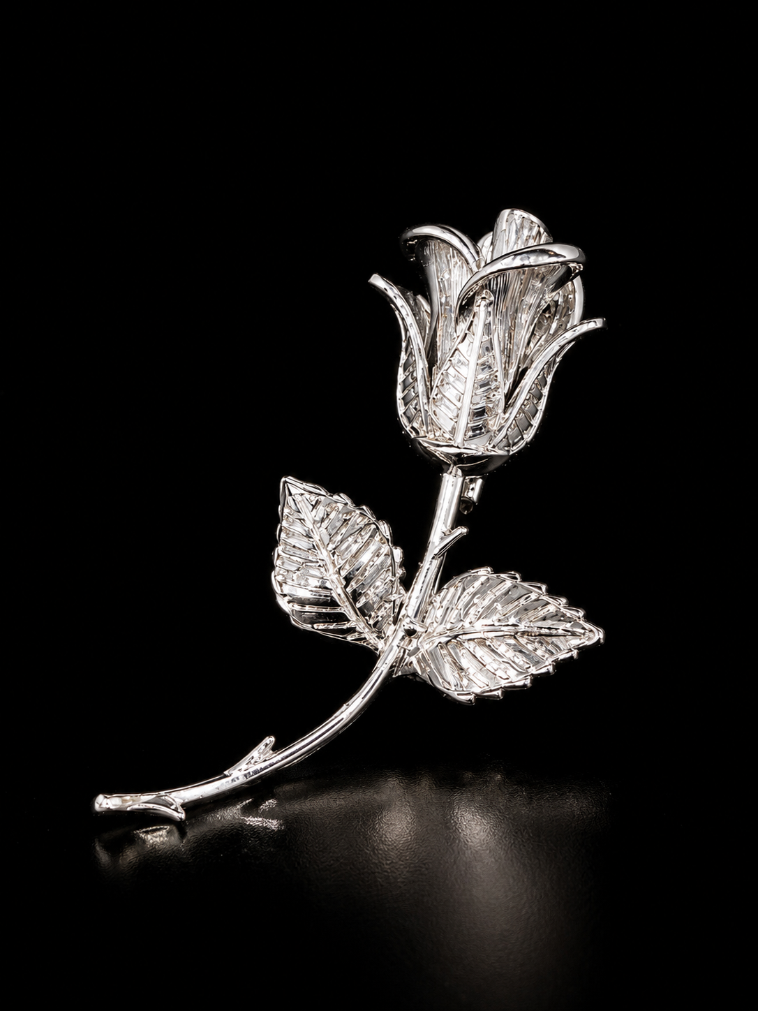 Luxury Silver Rose Brooch – Elegant Floral Designer Pin